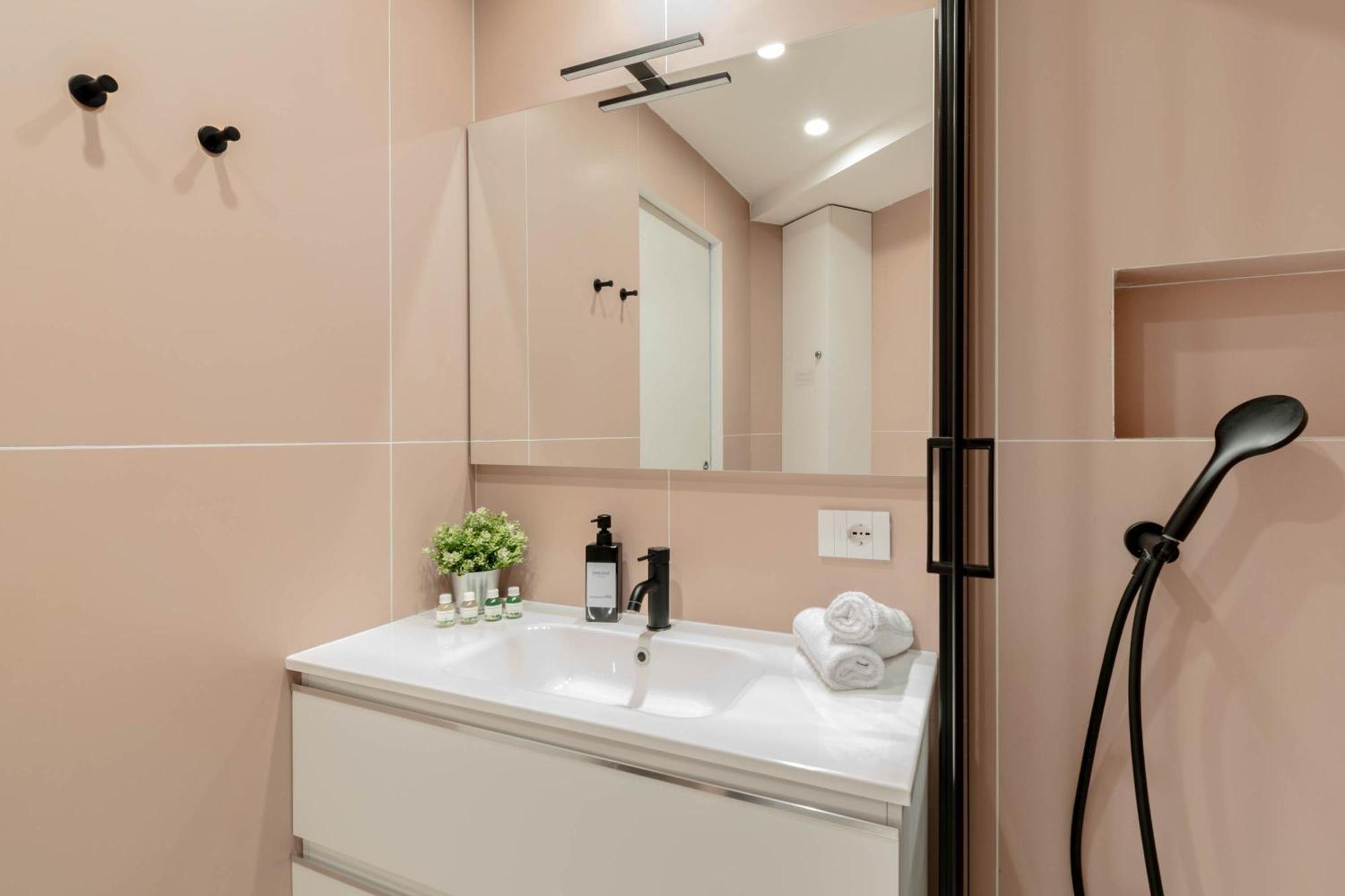 Apartment Design 39 - Metropolitana M4 - Aeroporto Linate