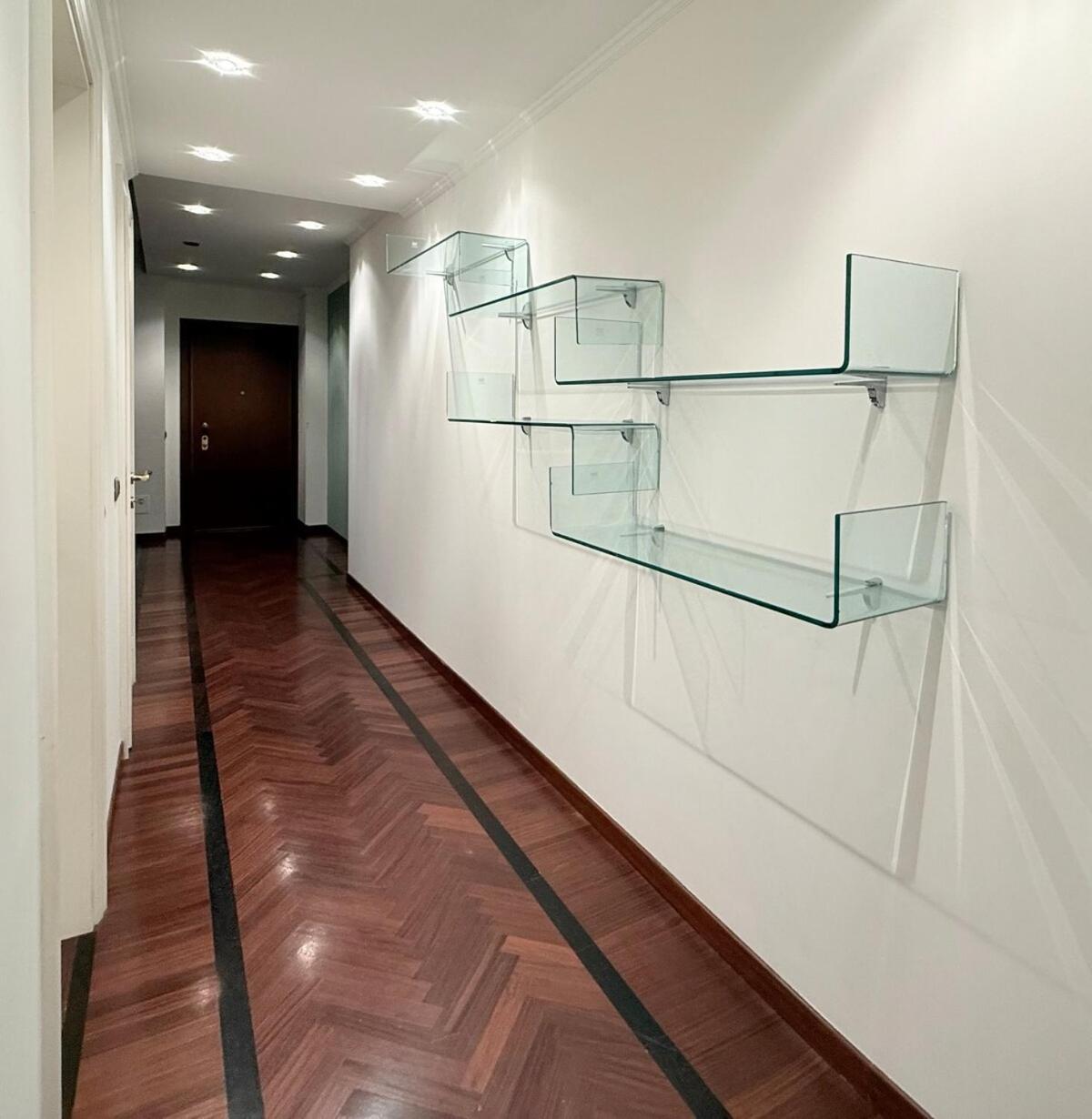 Apartment Brand New Near Center *