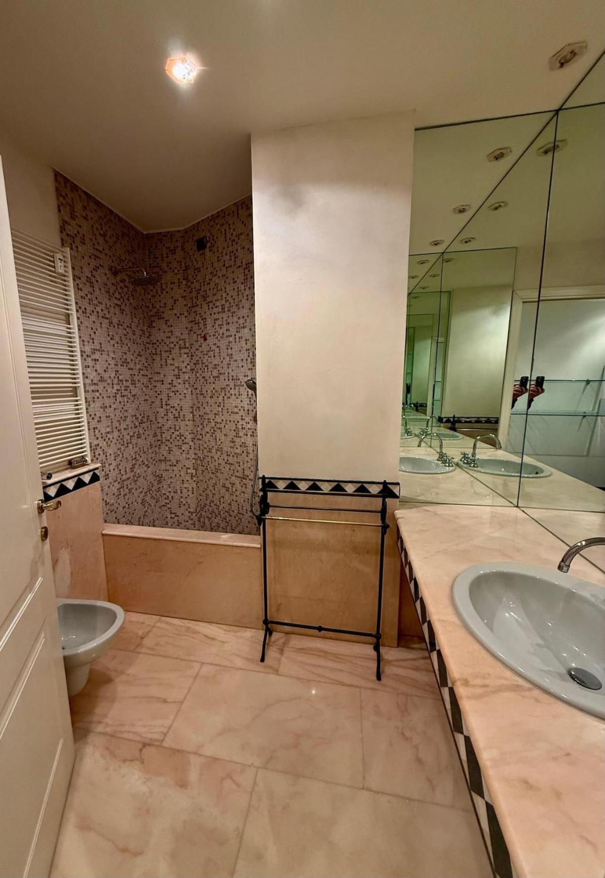 Brand New Near Center Apartment Milan