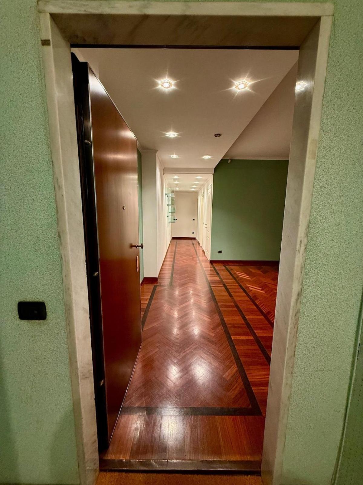 Apartment Brand New Near Center Milan