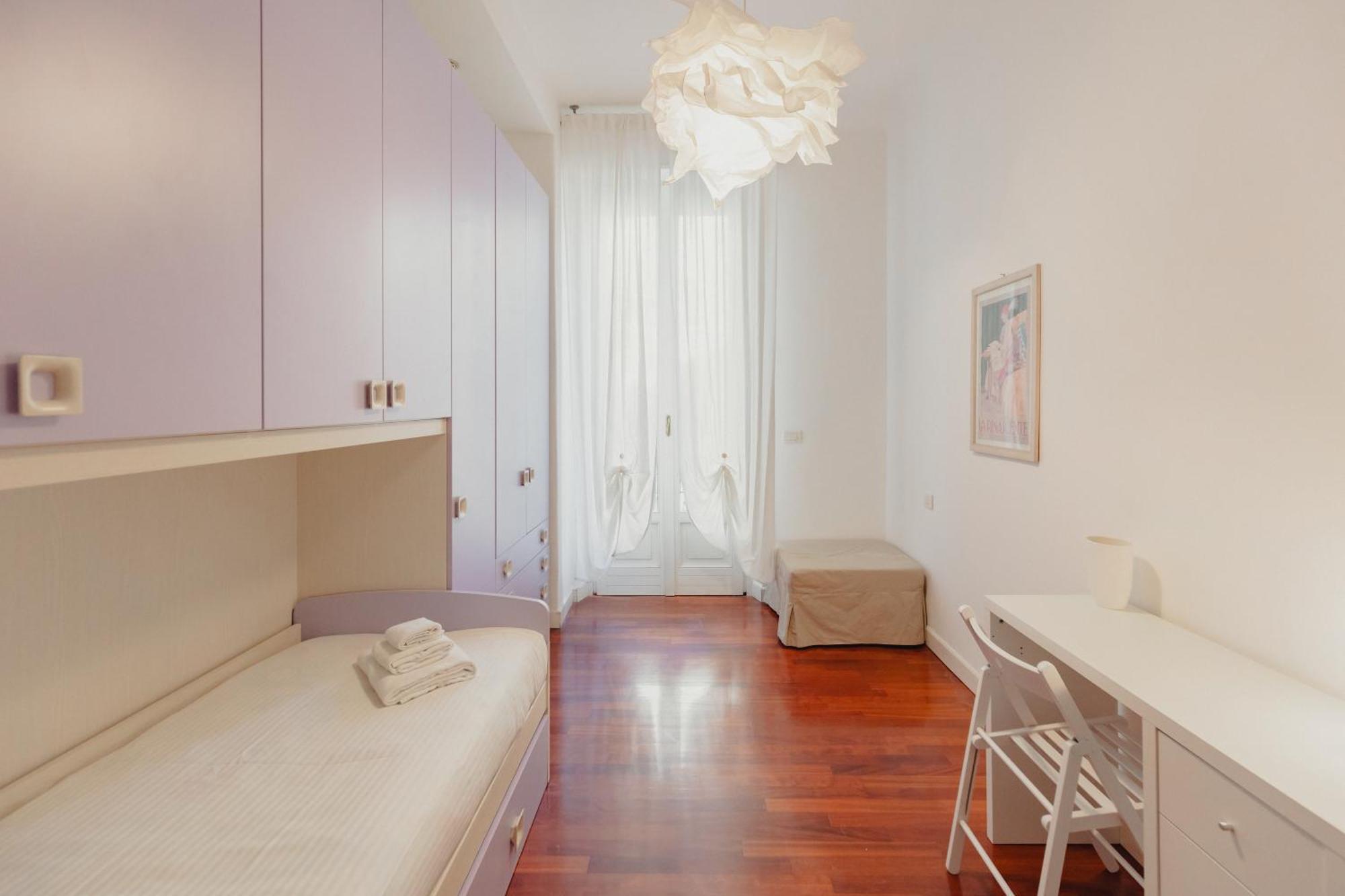 Gohost - Quiet, Bright & Stylish Flat In The Heart Of Apartment *
