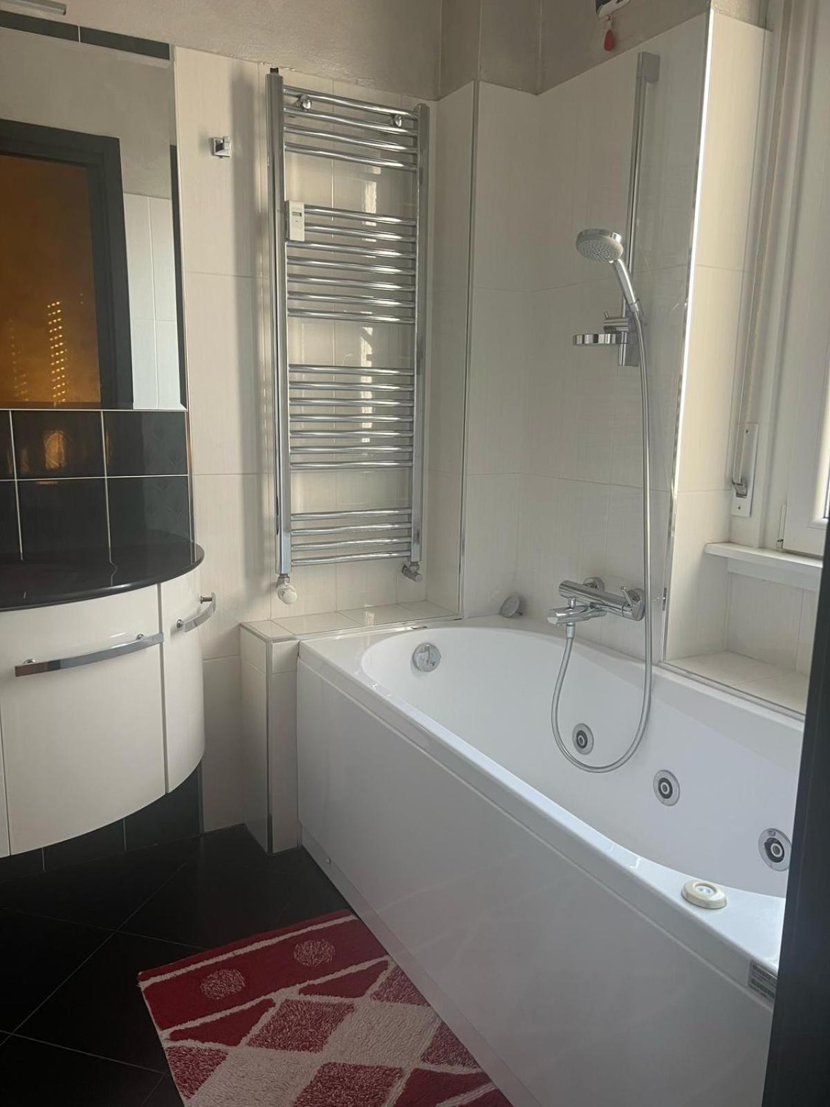 Apartment Rembrandt Luxury San Siro Fiera Ippodromo Centro