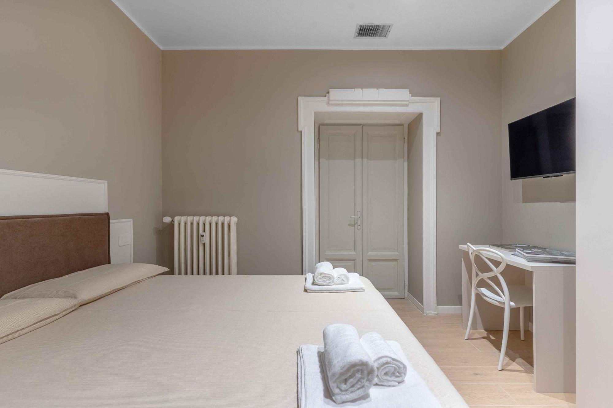 Vitruvio Palace - La Vista Apartment
