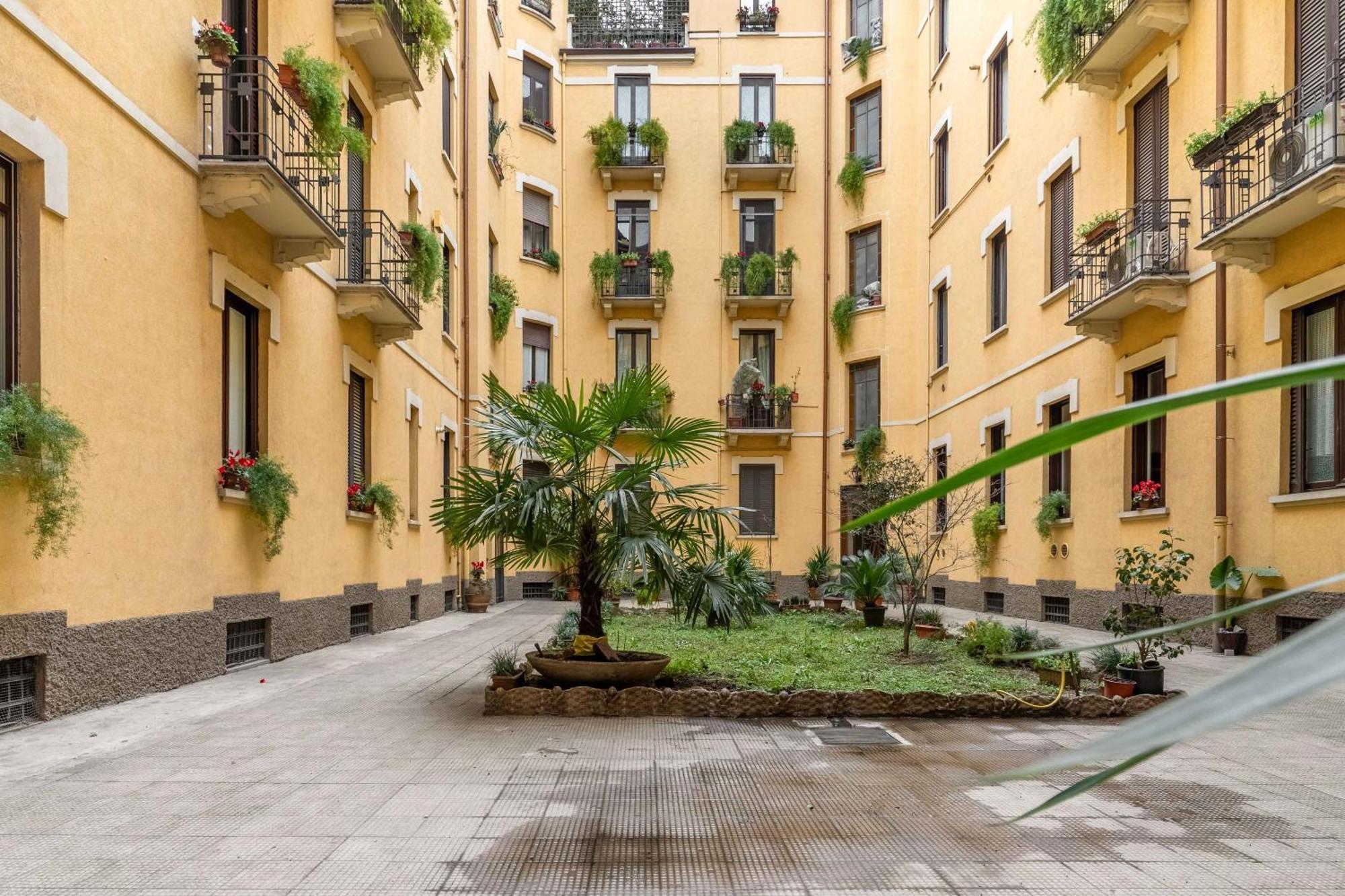 Vitruvio Palace - La Vista Apartment