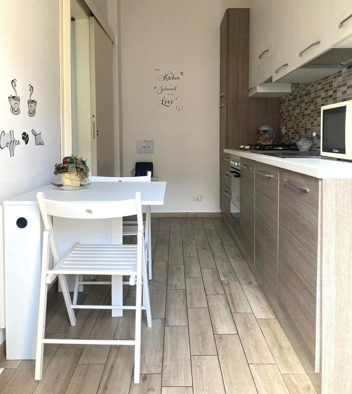 Apartment Coronelli Lovely Studio, Close To Frattini & Gelsomini Metro Station Milan
