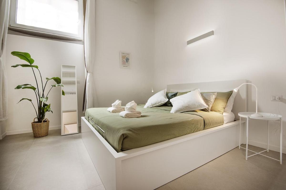Apartment 2 Bedrooms De Angeli - 20 Minuti Dal Salone Del Mobile *