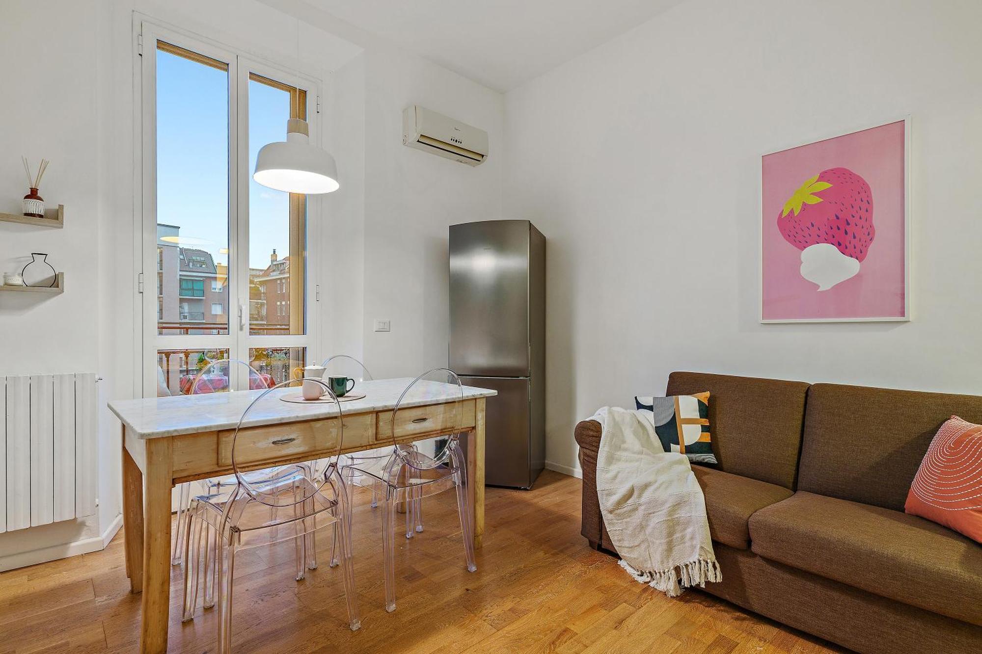 Apartment Milan's Navigli Nest