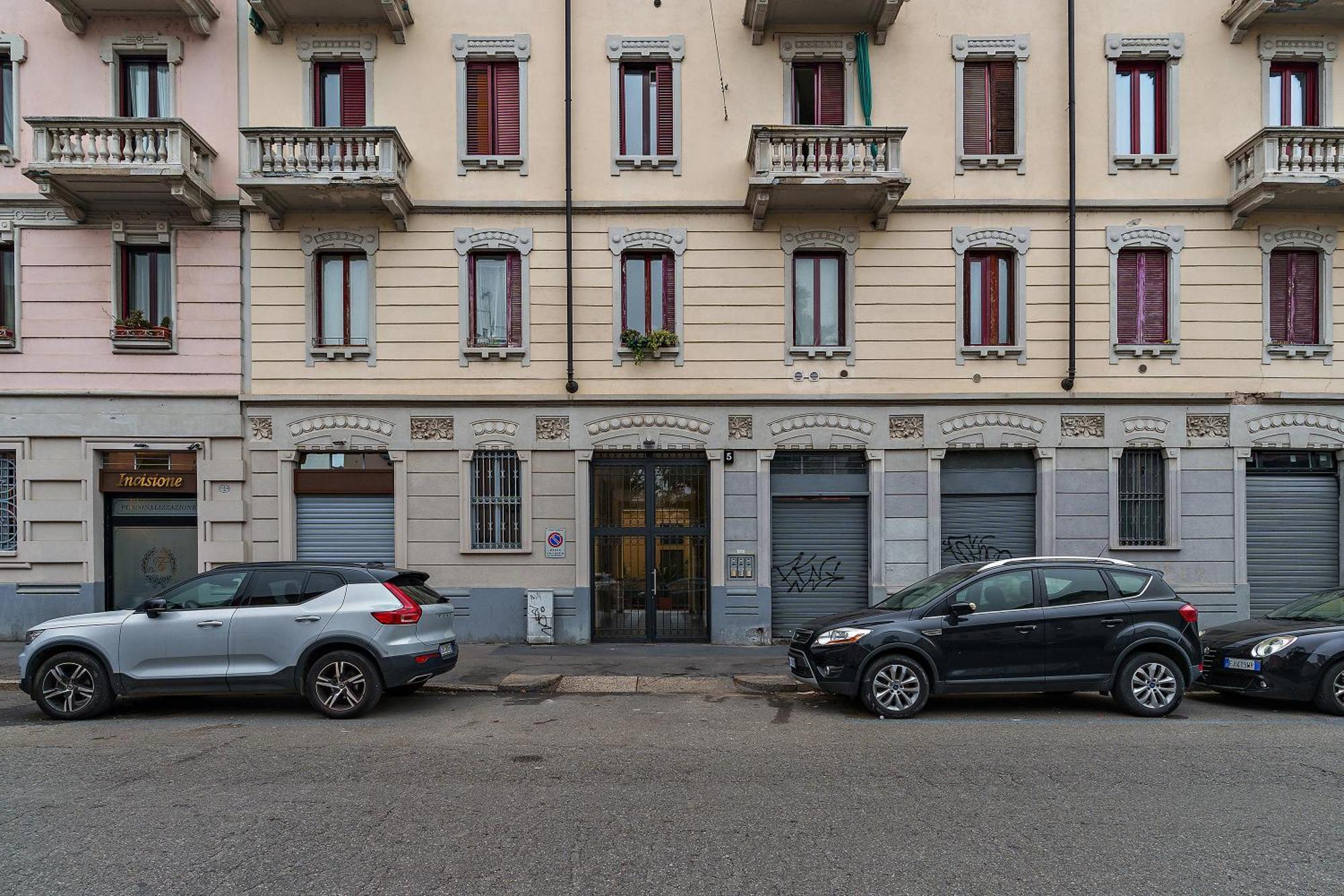 Milan's Navigli Nest Apartment