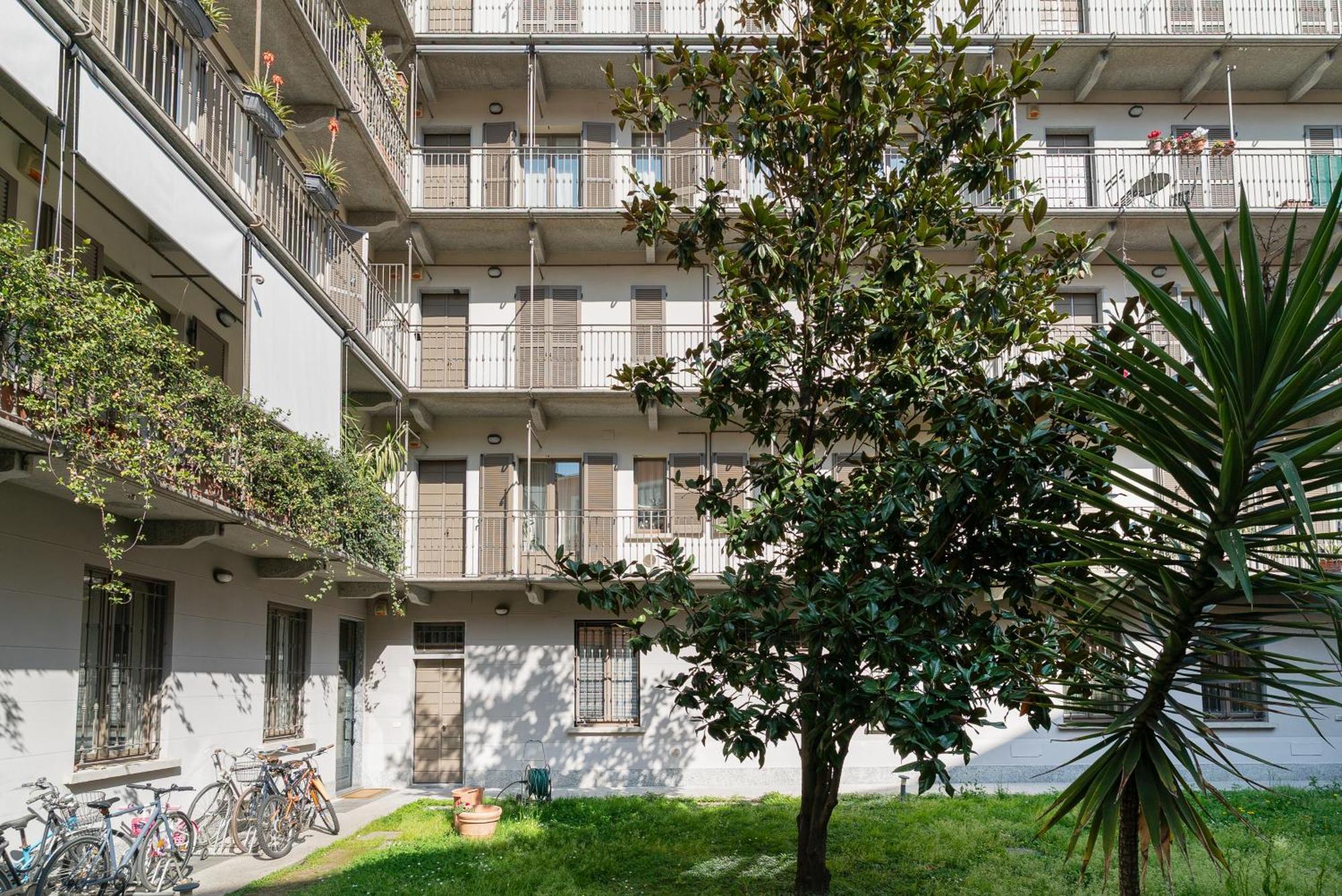 Arco Della Pace - Ampio Bilocale Apartamento