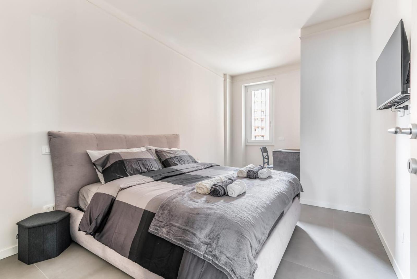 Apartment 15 Minuti Dal Duomo - Metro A 2 Passi