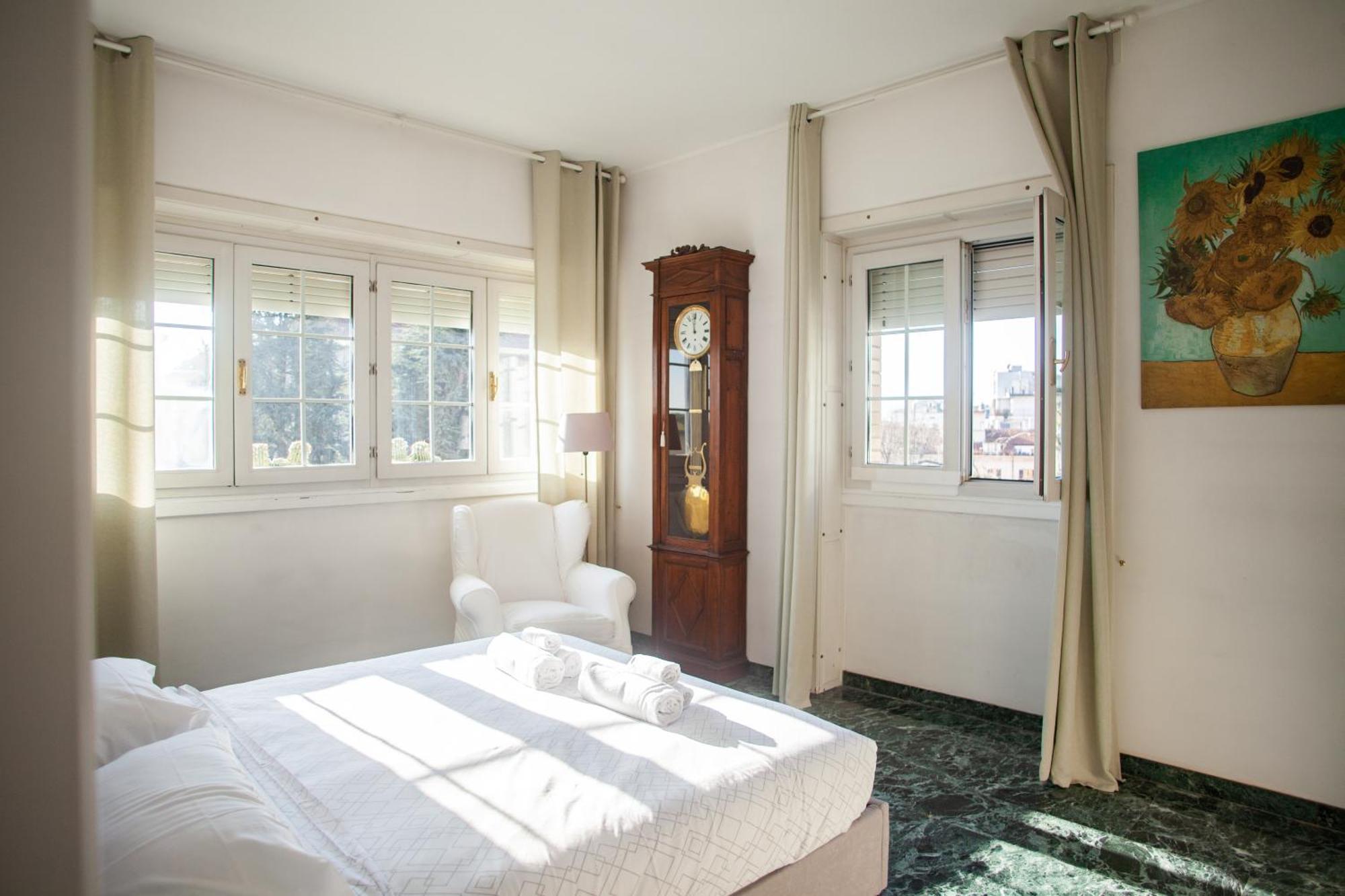 Iconic Luxury Penthouse In The Heart Of Milan