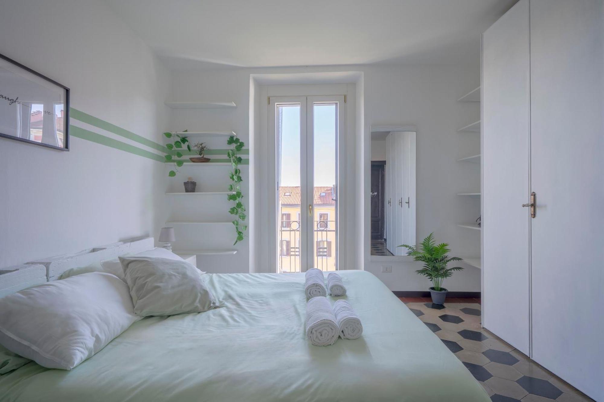 Apartment View Of The Navigli - In The Heart Of - Wifi