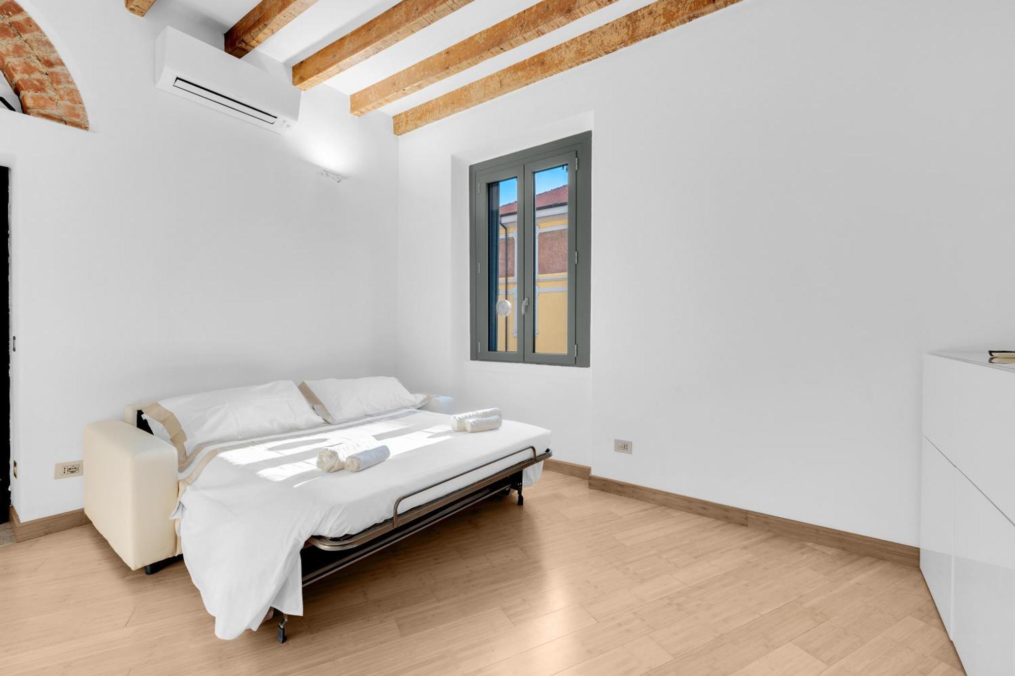 Navigli Modern In Design District Apartment Milan