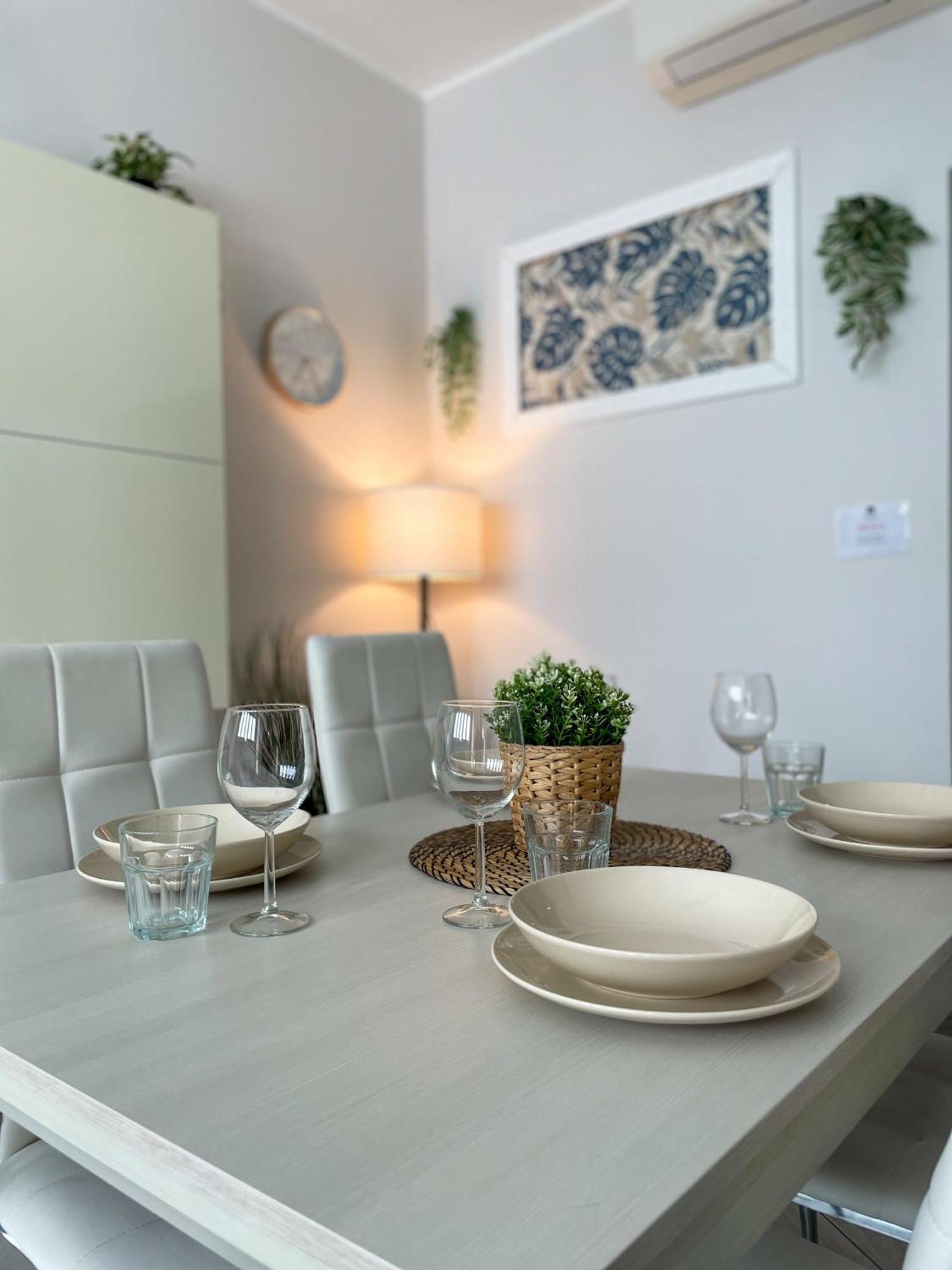In Town - Fiera Apartment Milan