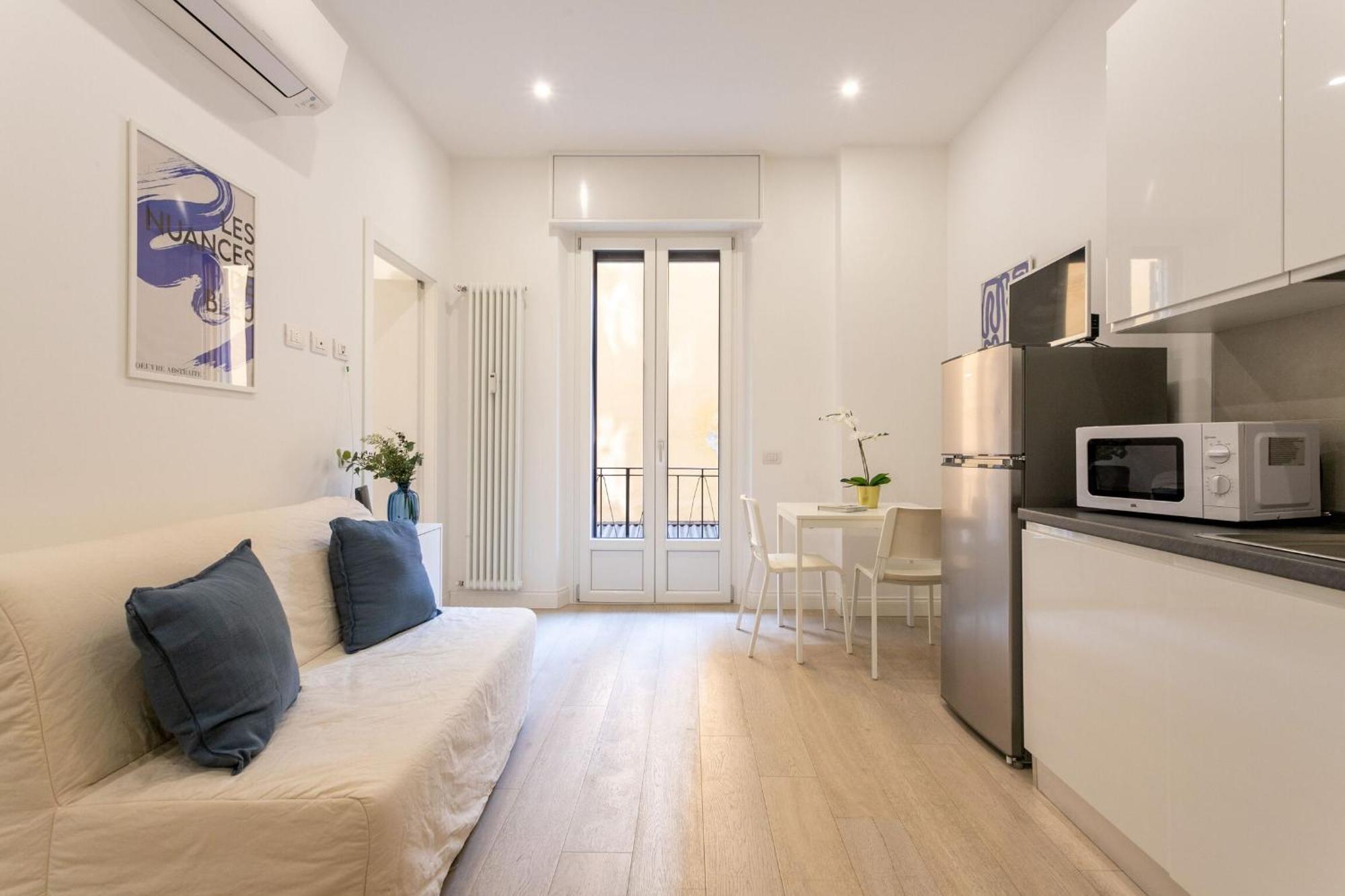 Gorizia Modern One Bedroom By Halldis Apartment Milan
