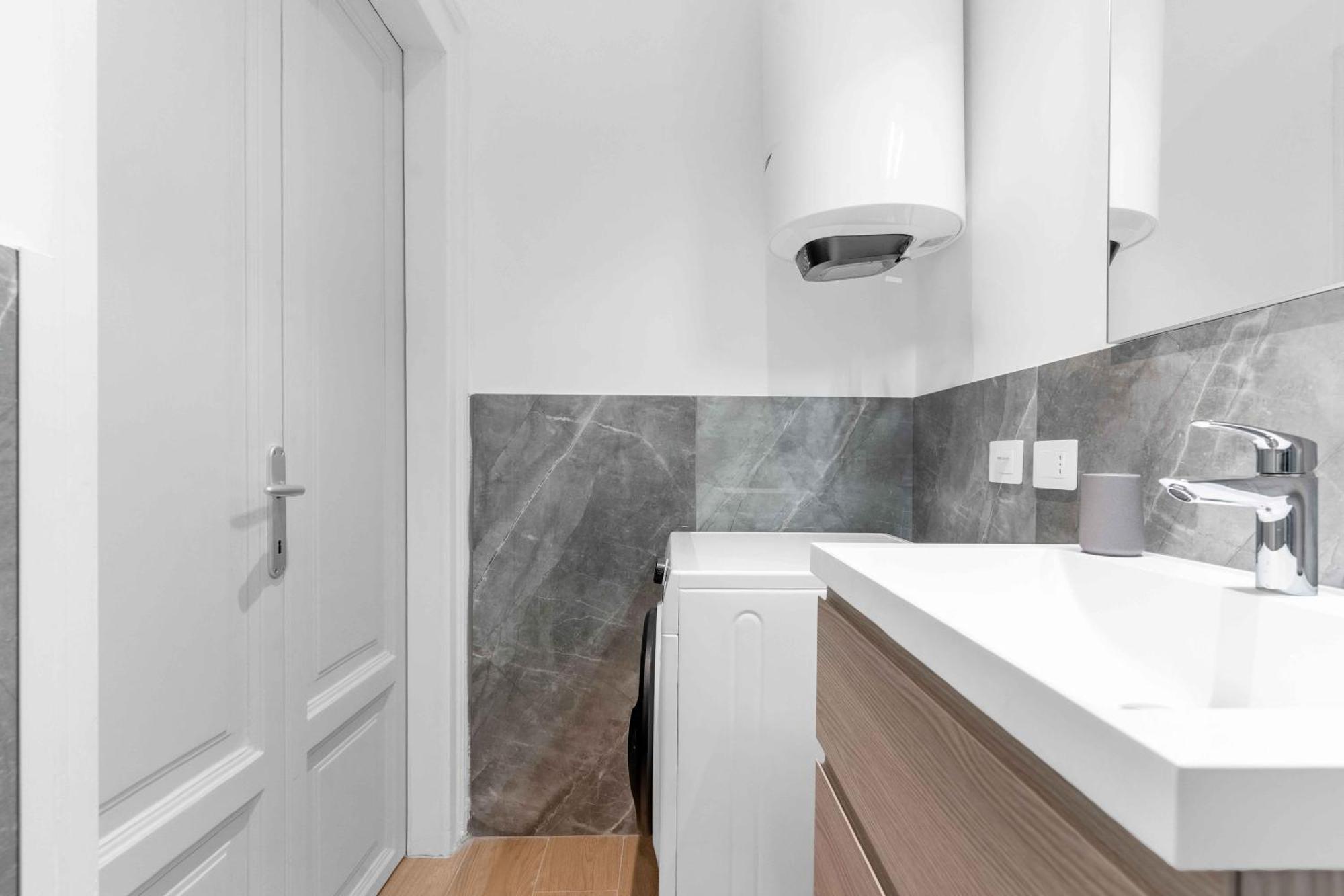 Vitruvio Palace - La Vista Apartment Milan