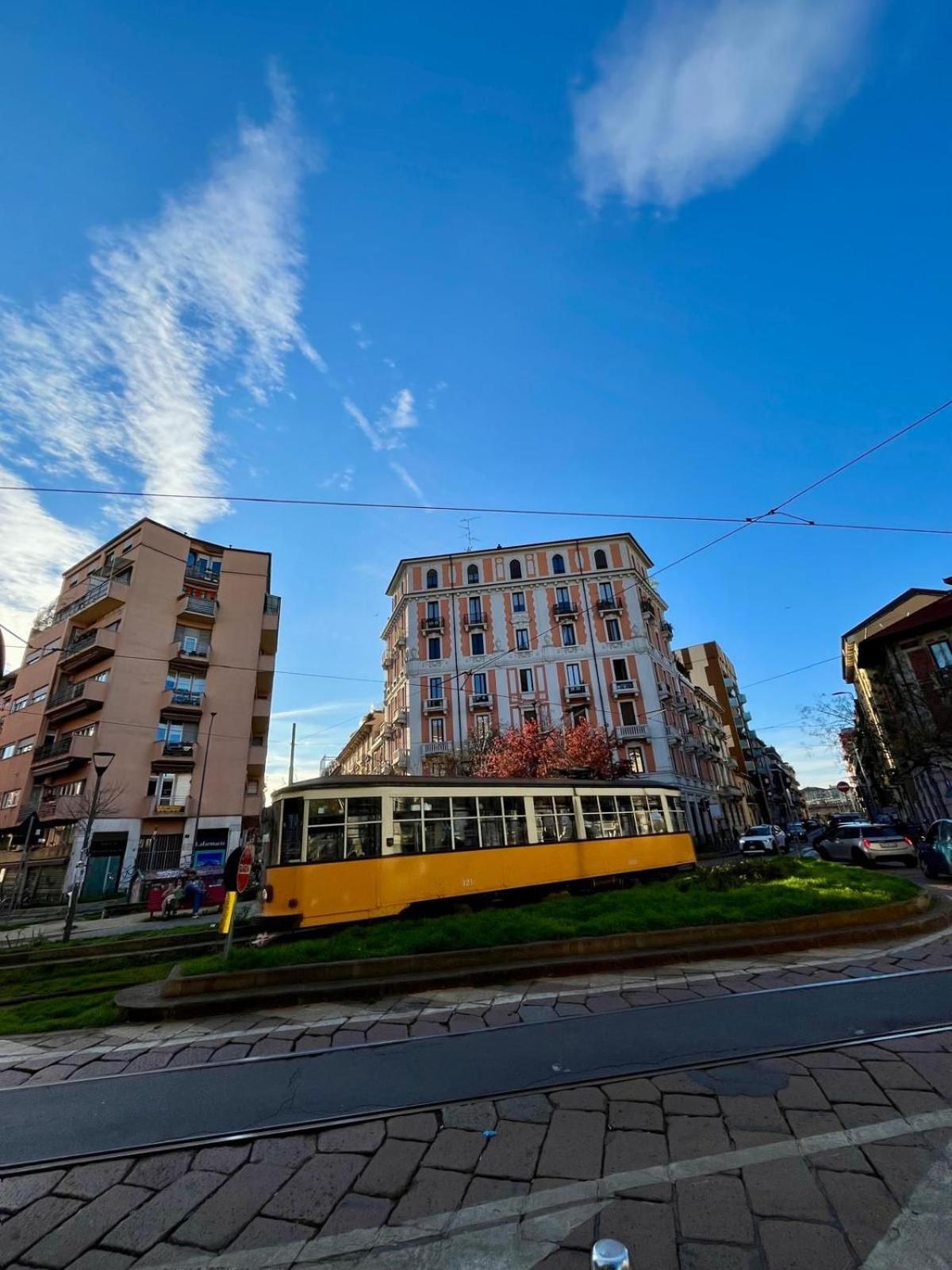Arco Deluxe * Milano