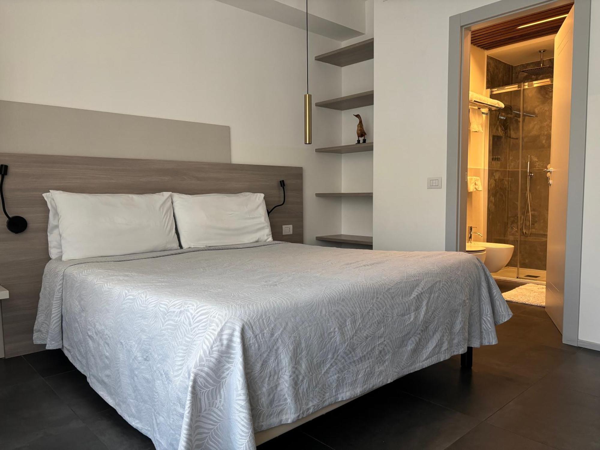 Enjoy Garden - Flavio Baracchini 9 - Guest house *