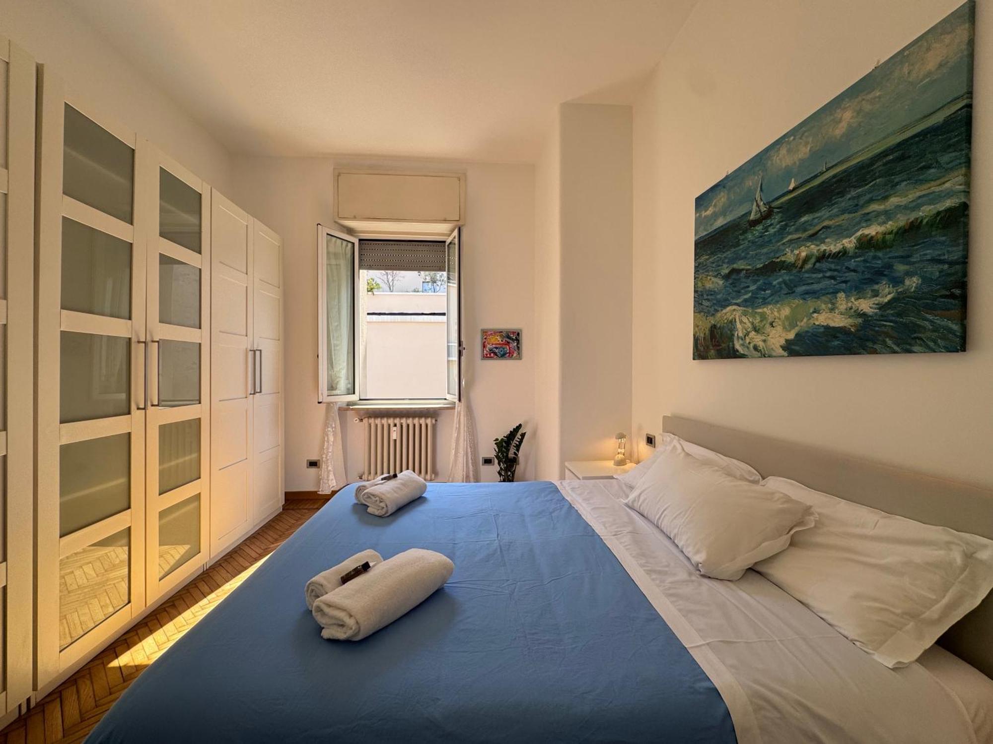 Bright With Balcony In Corso Xxii Marzo *