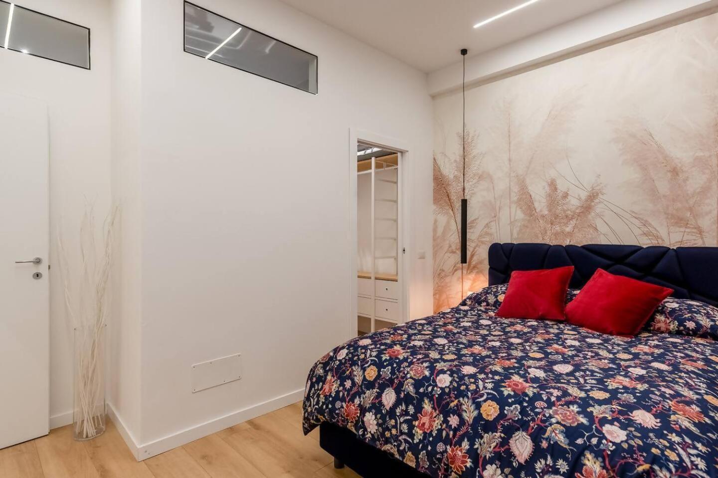 Sarpi Designe Gerusalemme M5 * Milan