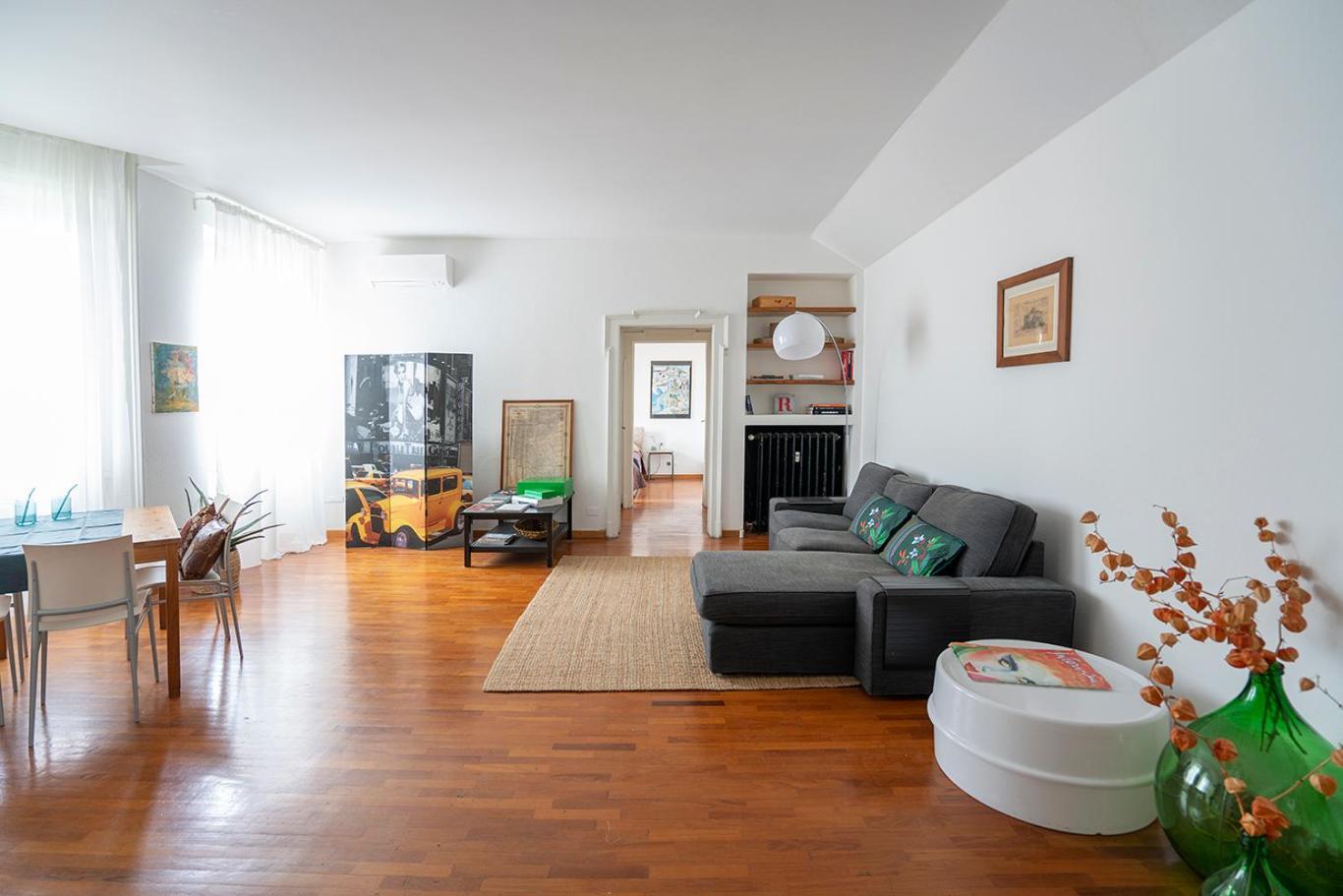Arts At Porta Romana Apartment
