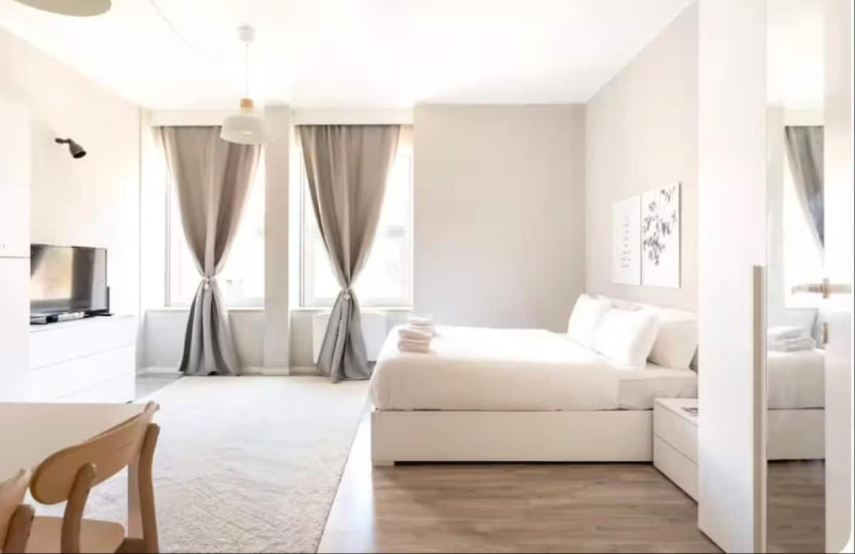 Apartment Station Spacious 2br Flat Milan