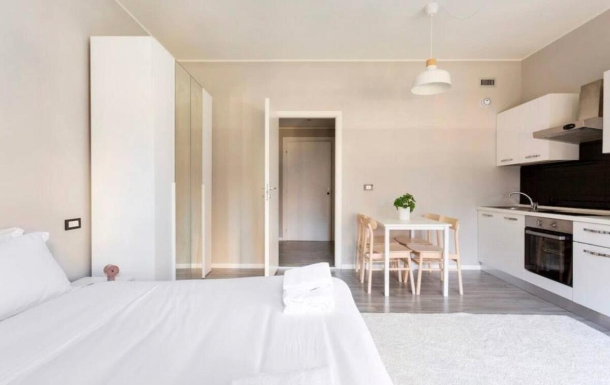 Station Spacious 2br Flat Milan