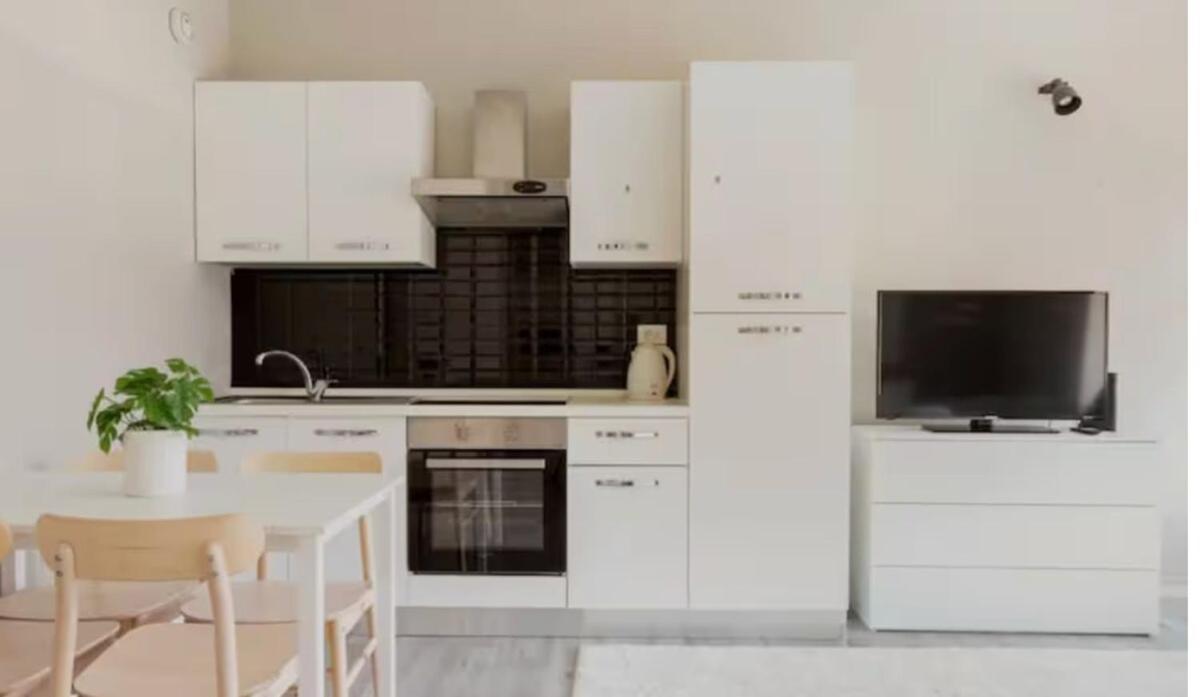 Apartment Station Spacious 2br Flat *