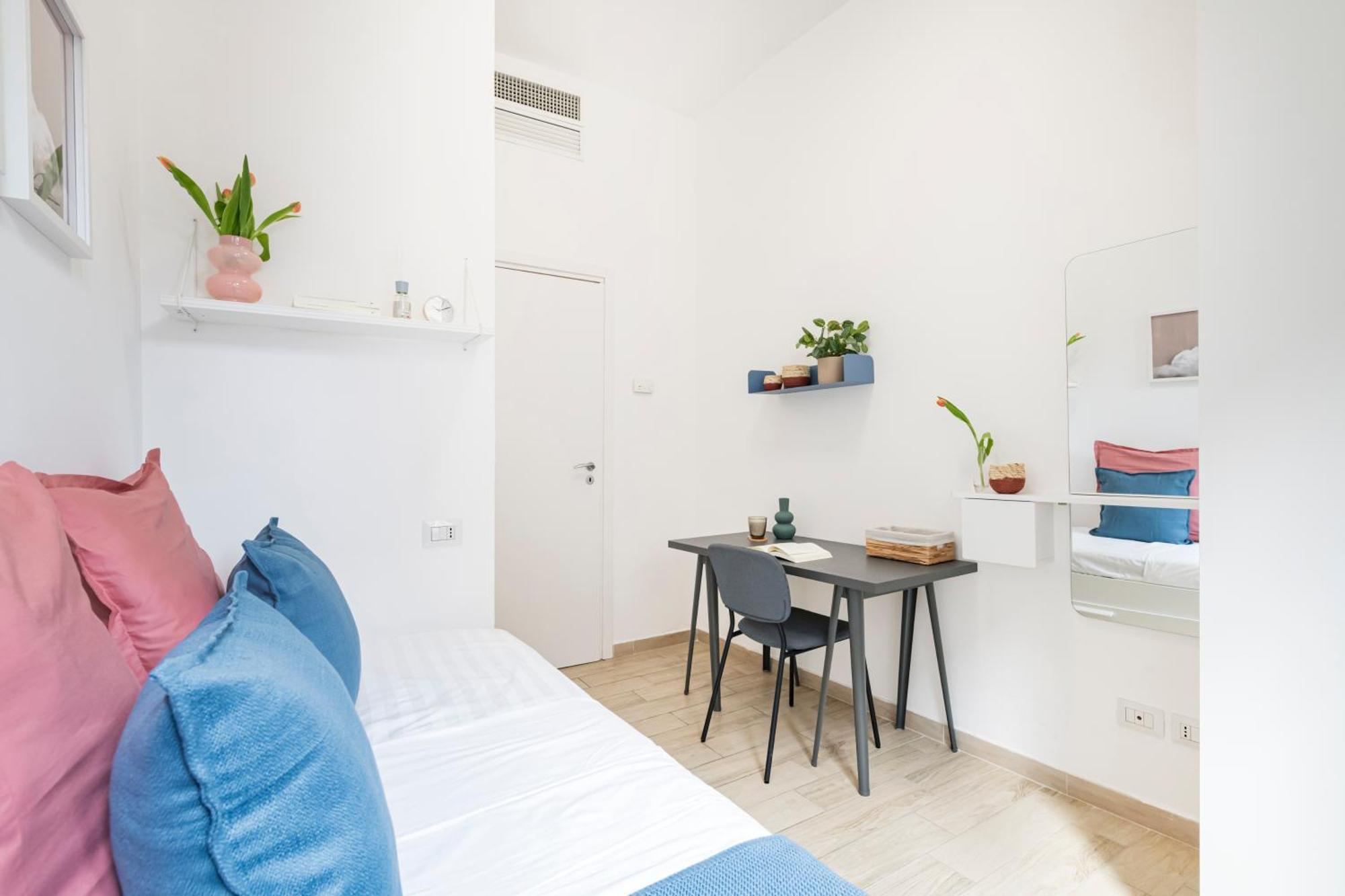Easylife - Comodo Trilocale In Porta Romana * Milan