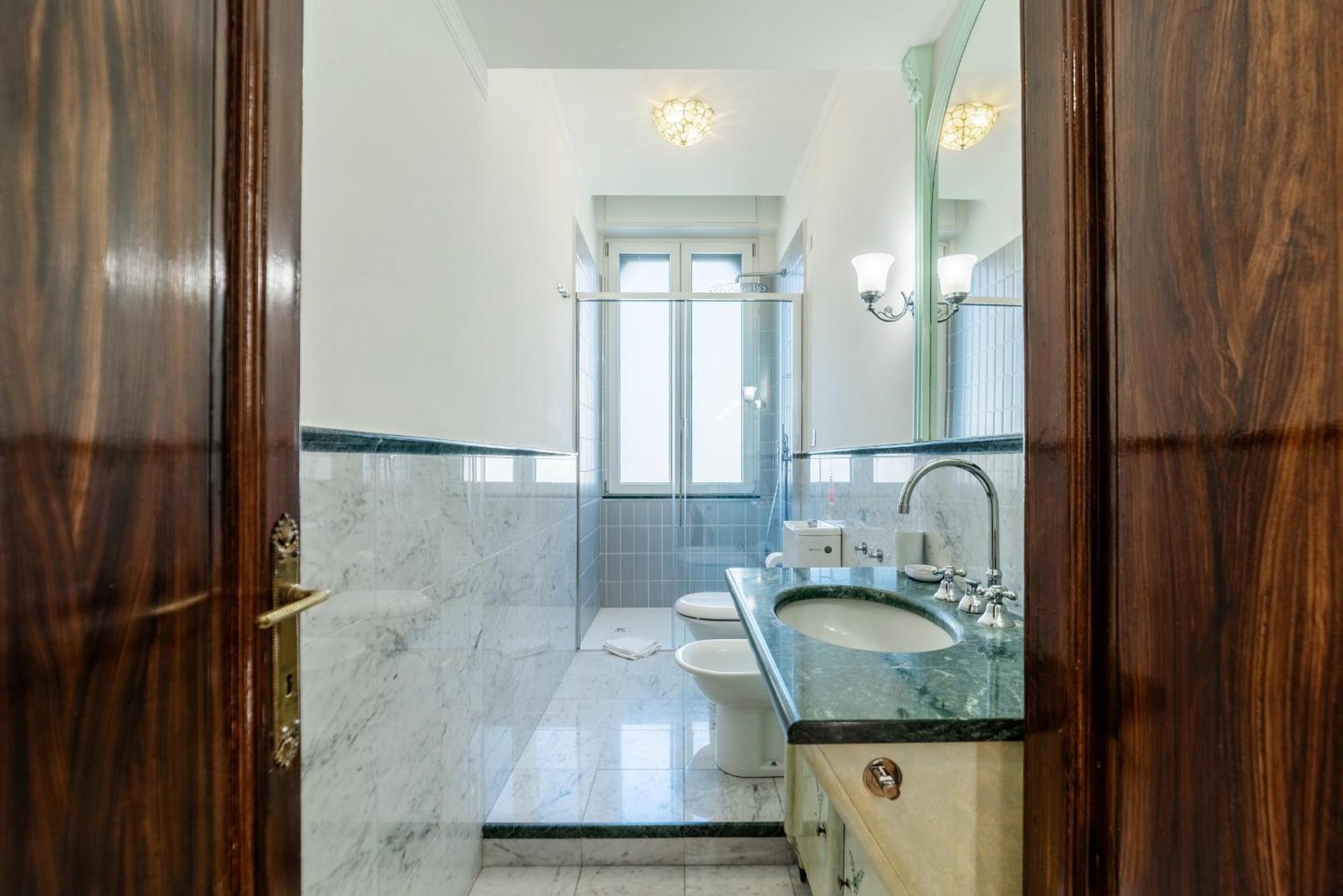 Casa Bella 16 - 8 Min To Metro, 15 Min To Lin Airport, University Area Apartment *