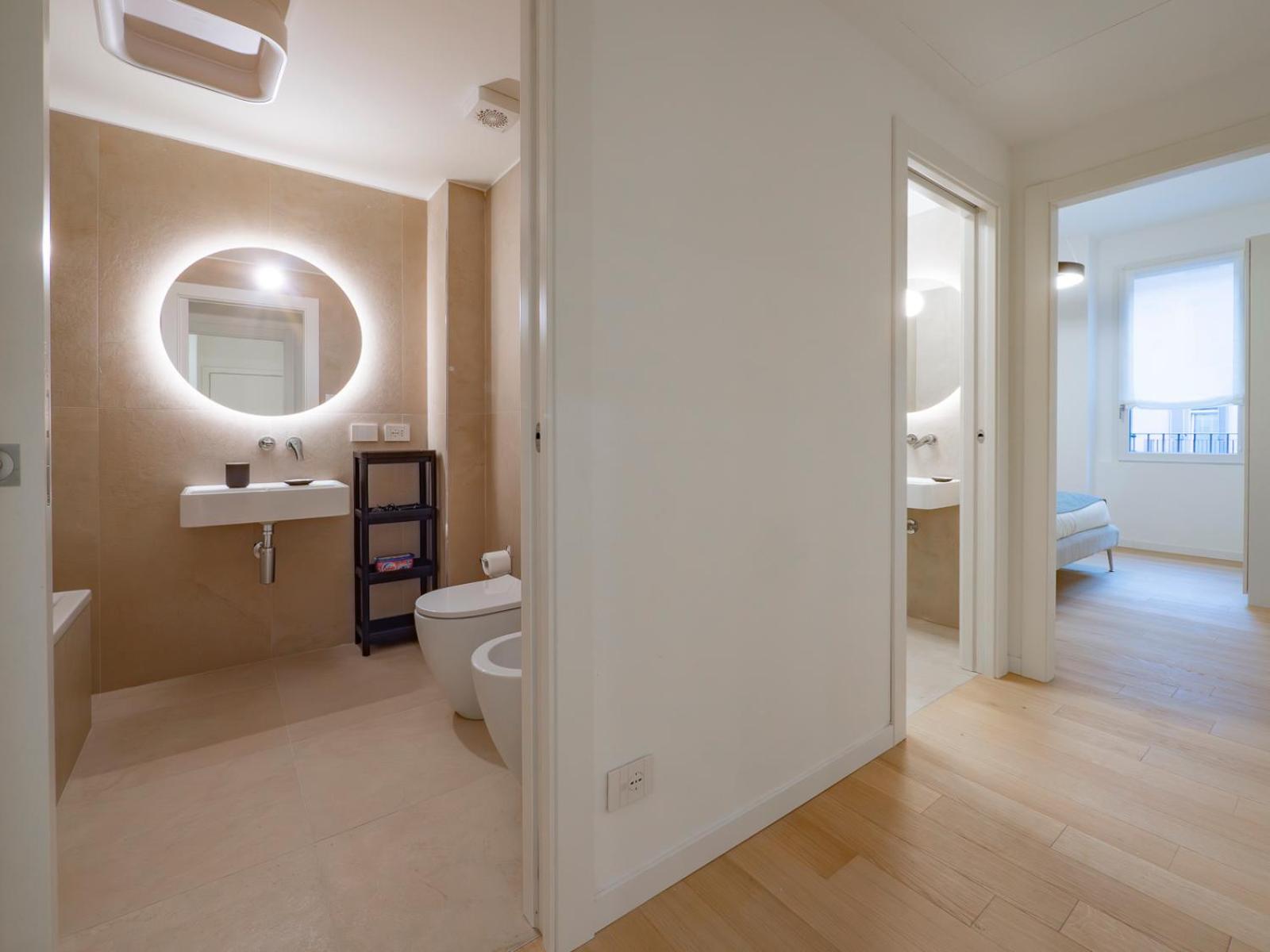 Apartment Xenia - 3rooms In Via Petrella 4 C Milan