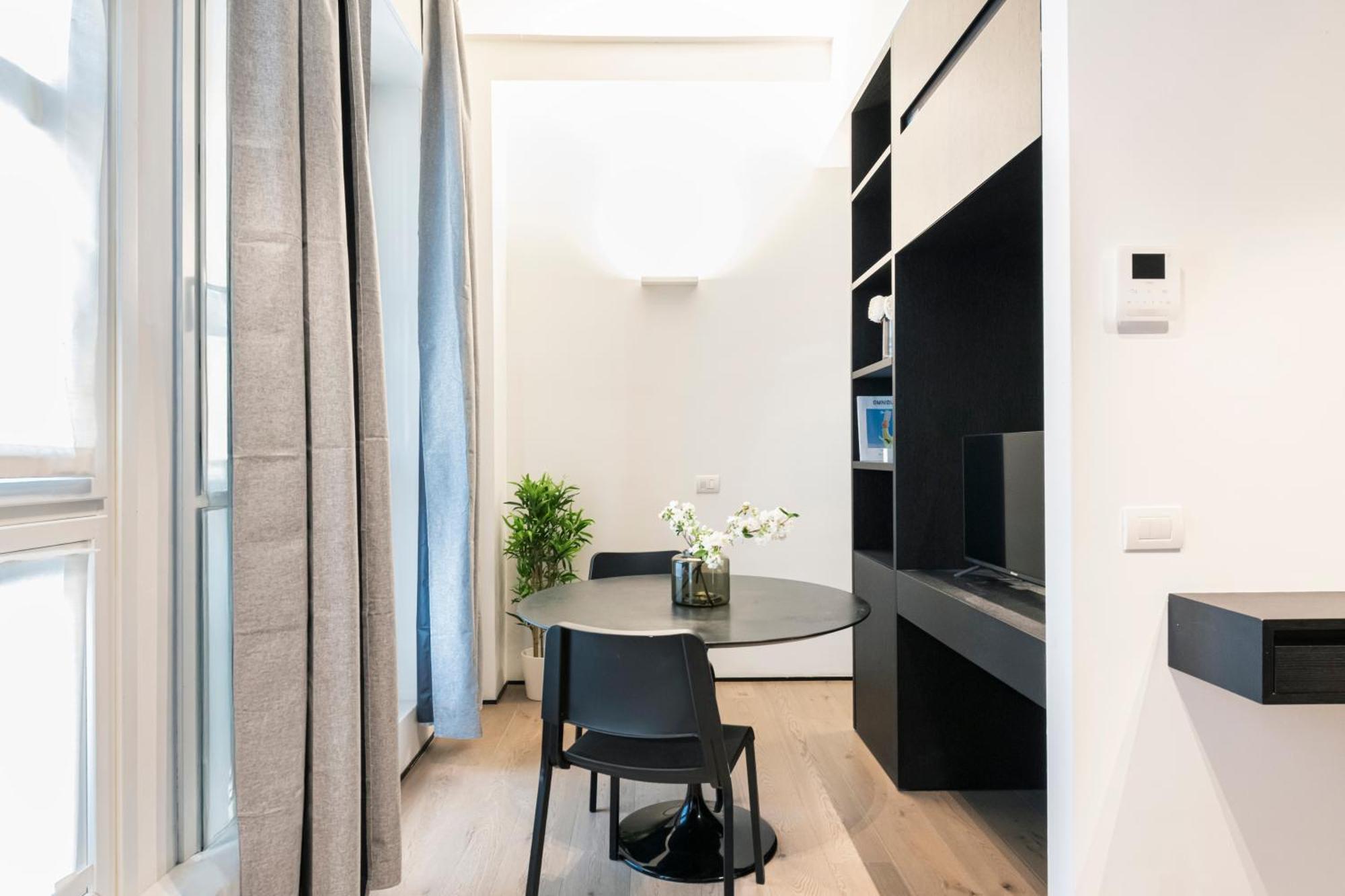 Easylife - Elegante Monolocale In Corso Magenta Appartamento *