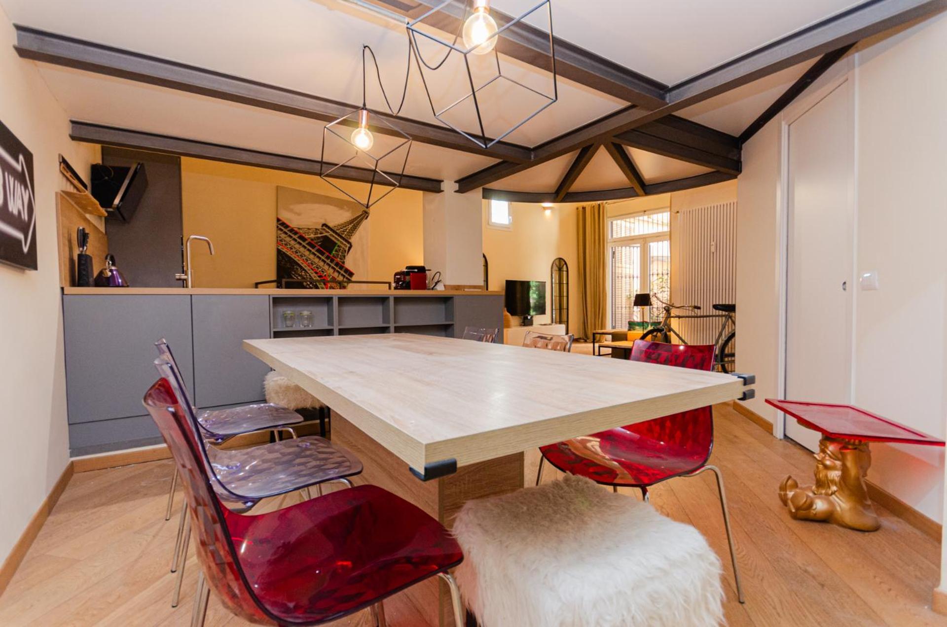 Ariberto Apartment