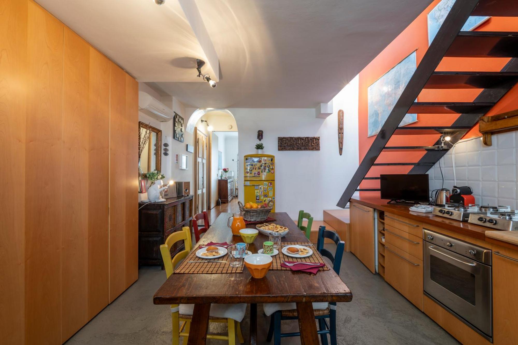 Apartment Paolo Sarpi, 36 - Inside Milan