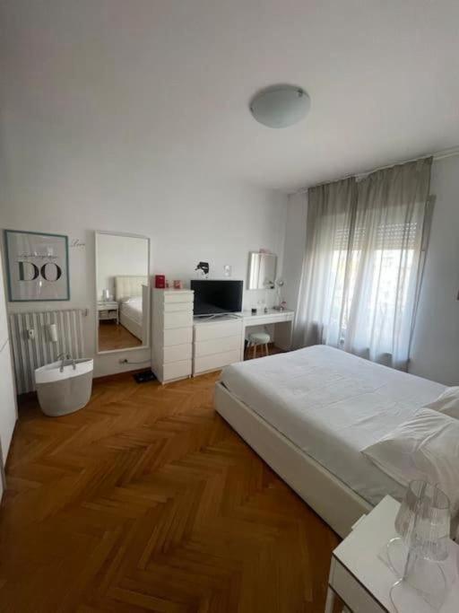 Holiday Milano Apartment Milan