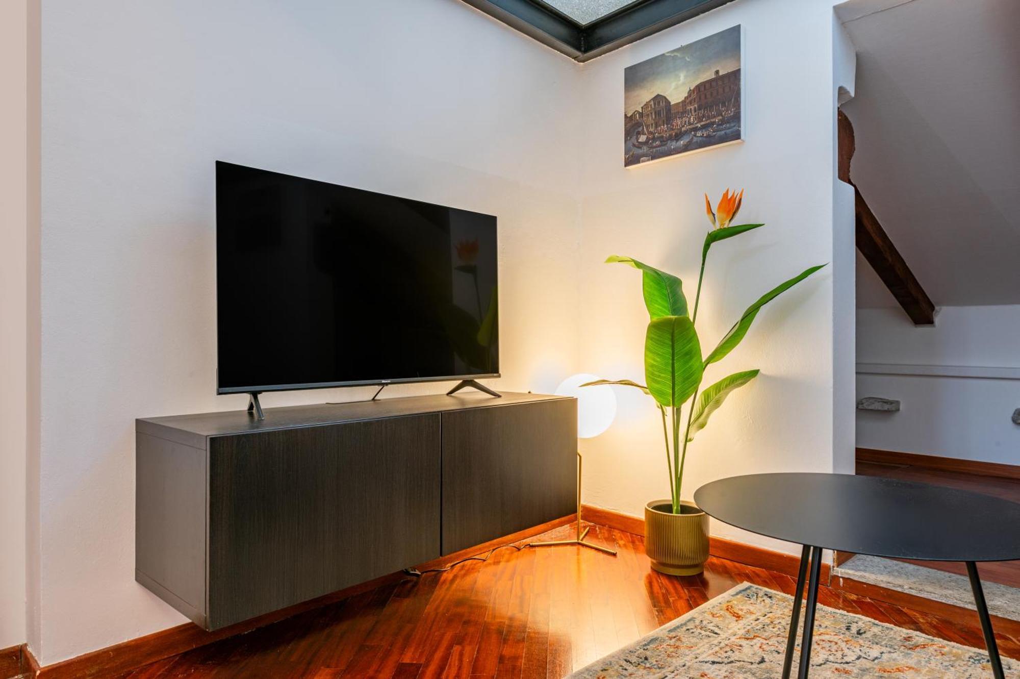 De Amicis' Nest - Center Apartment *