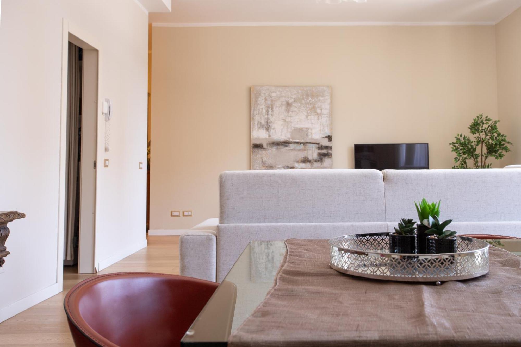 Exclusive In Station - Duomo 5 In Minutes Apartment Milan