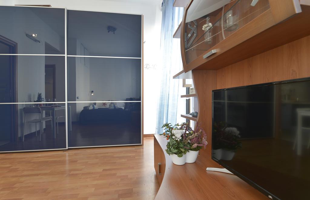 Lecco Apartment *