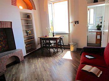 Temporary House - Design District Apartment *