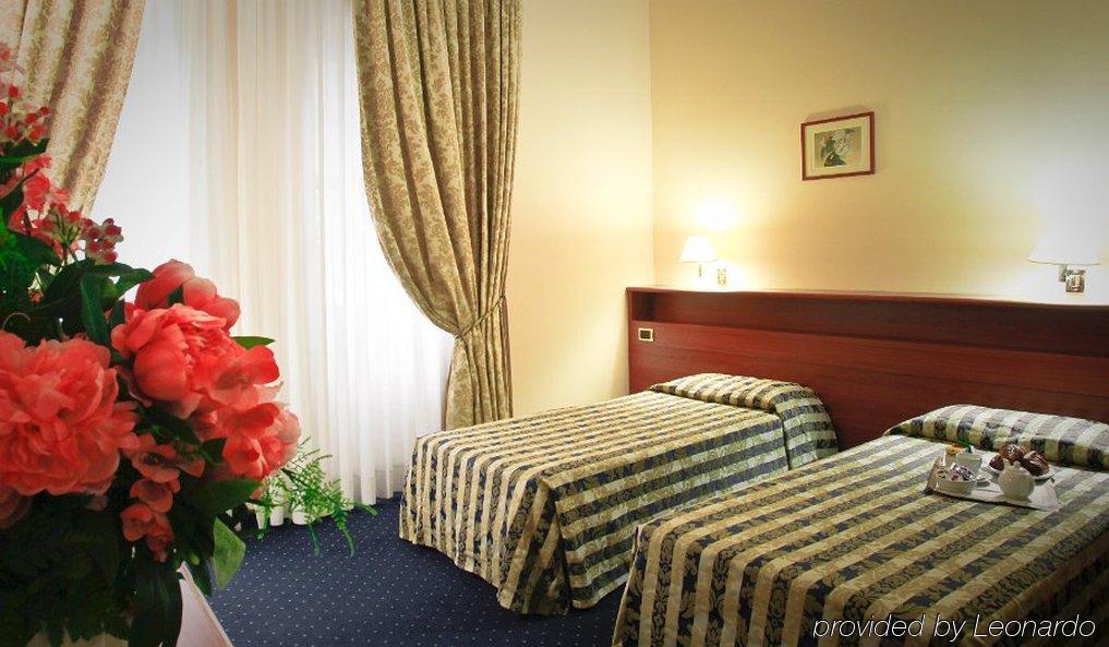 Hotel Garibaldi Palace 3*