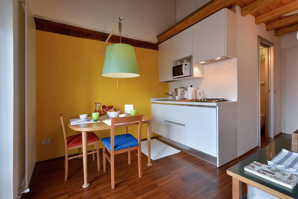 Apartment Heart Navigli Milan