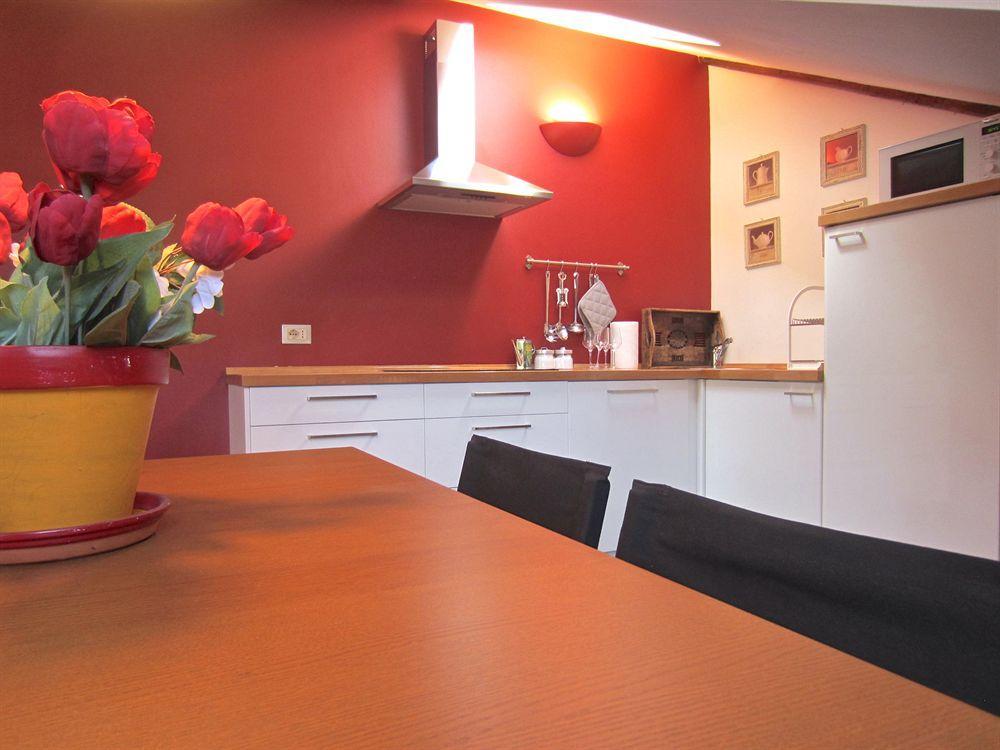Temporary House - Design District Apartment
