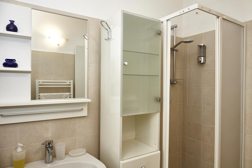 Apartment Station Superior Milan