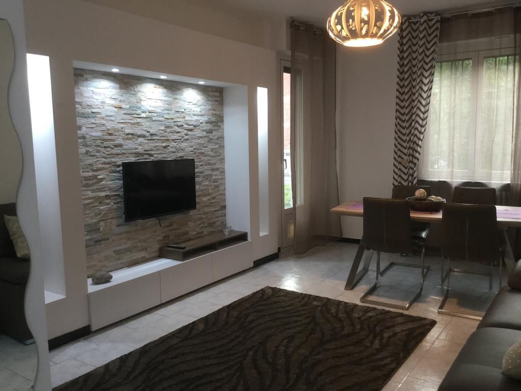 Cosy Corner Milan