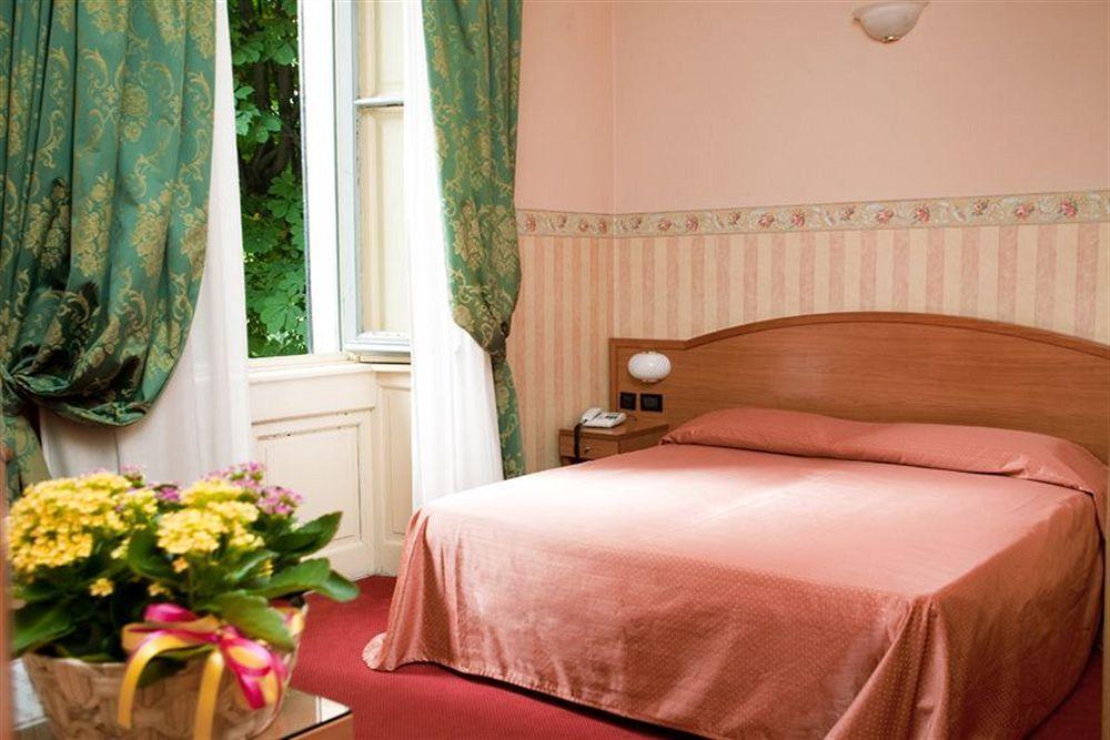 Hotel Charly 3* Milan