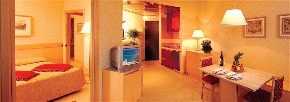 Unaway & Quark Due 4* Milan