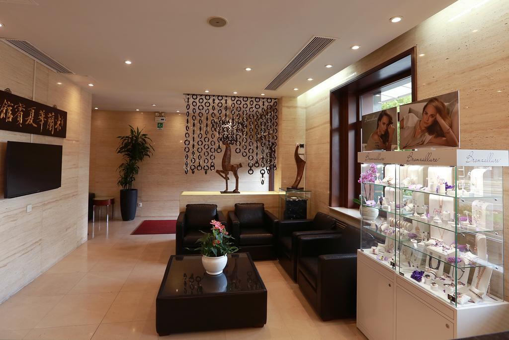 Hotel Huaxia 4*