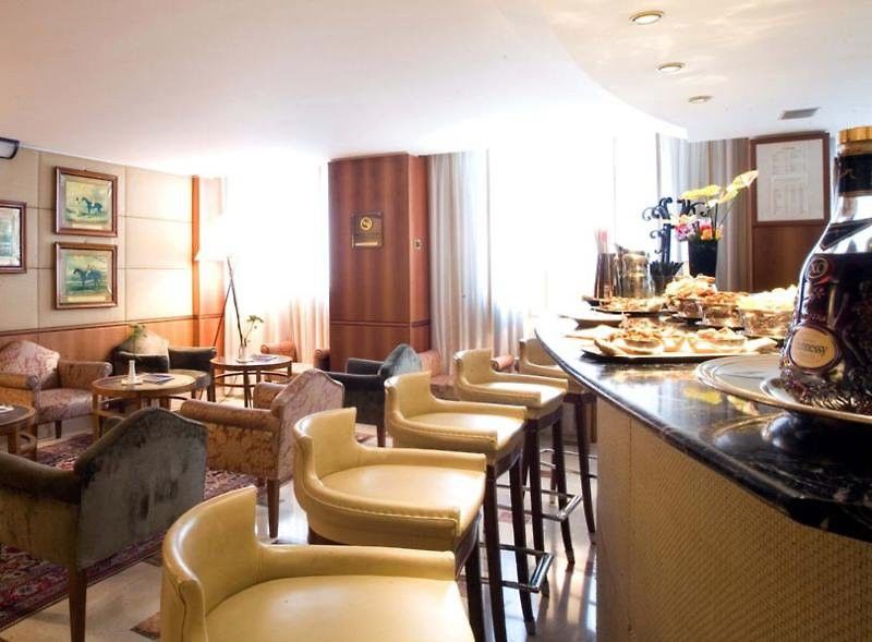 Cavour 4* Milan