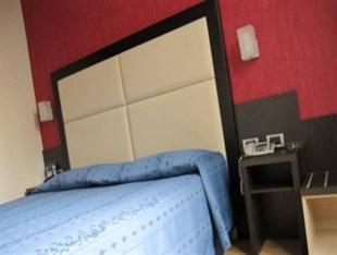 Hotel Piacenza Milan