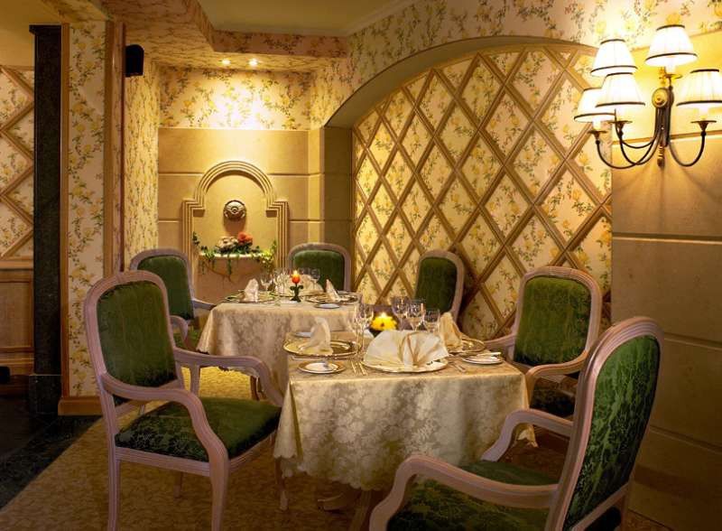 Capitol Hotel 4*